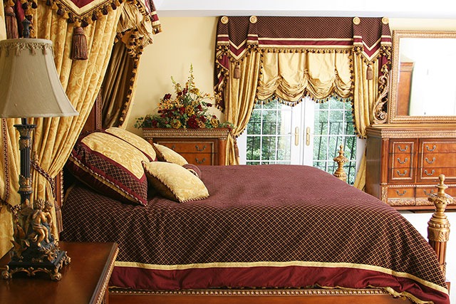 Custom Drapery and Bedding in Hinsdale, IL